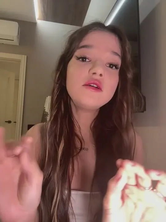 BellaBee Cam Porn Video [Stripchat] - russian-teens, sex-toys, mobile-teens, kissing, girls
