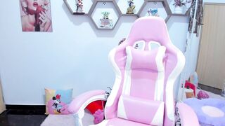 SharonSander Cam Porn Video [Stripchat] - kissing, big-tits-brunettes, fingering, cheap-privates-young, masturbation