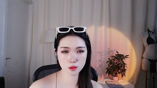 Watch siji_kiki Cam Porn Video [Stripchat] - chinese, dirty-talk, asian, pov, middle-priced-privates-asian