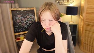 ayakskalermonss New Porn Video [Stripchat] - blondes, foot-fetish, tomboy, fingering, heels