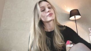 fflloowweerr Top Porn Video [Chaturbate] - feet, new, shy, slim, pvt