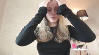 fflloowweerr Top Porn Video [Chaturbate] - feet, new, shy, slim, pvt