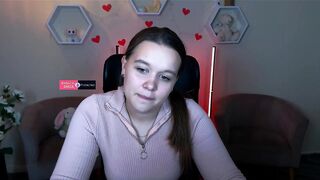 laura_whisper HD Porn Video [Stripchat] - middle-priced-privates, new-young, couples, dirty-talk, white