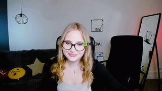 amelia_shiny_ Cam Porn Video [Stripchat] - foot-fetish, petite, middle-priced-privates, hd, petite-white