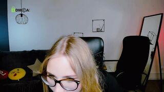 amelia_shiny_ Cam Porn Video [Stripchat] - foot-fetish, petite, middle-priced-privates, hd, petite-white