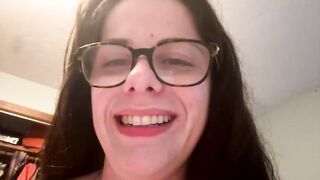 dallabills Top Porn Video [Chaturbate] - greeneyes, titjob, redlips, party, nonude