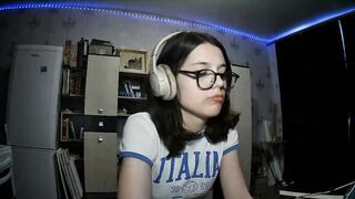 Watch alodieherlan Best Porn Video [Chaturbate] - new, shy, 18, brunette, cute