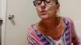 RoxytheBluepill HD Porn Video [Stripchat] - flashing, gagging, big-clit, masturbation-mature, role-play
