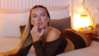 AnaisAnn Hot Porn Video [Myfreecams] - feet, wild, oil, open mind, sensual