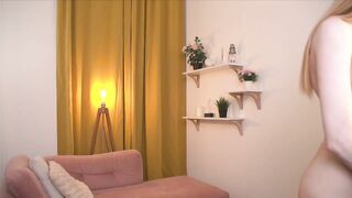 rinavi Top Porn Video [Chaturbate] - new, young, 18, skinny, blonde
