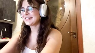 Watch odeliabadder HD Porn Video [Chaturbate] - new, natural, shy, 18, bigboobs