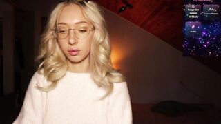 AmeliaRussso Top Porn Video [Myfreecams] - Bubble butt, Good girl, Flexible, Smiling, Playful