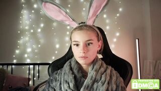 roxxxie_reid Top Porn Video [Chaturbate] - fit, feet, 18, smalltitties