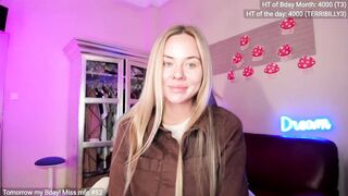 Linda_0nline Hot Porn Video [Myfreecams] - nice smile, blonde, sweet, moan, hot