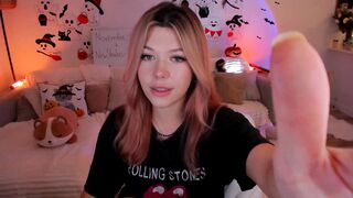 Watch Just_Vi Hot Porn Video [Myfreecams] - new model, smart, small boobs, smile, funny