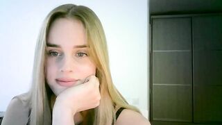 JuliaWatson Leaked Porn Video [Myfreecams] - gaming, slim, african, milk, brunette