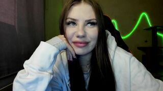 FlyingDream Cam Porn Video [Myfreecams] - brunette, couple, sloppy, bigbelly, love