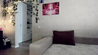 Watch mnialice Top Porn Video [Myfreecams] - all natural, redhead, green eyes, cute, oil