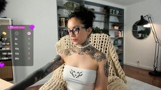 Ysabeau Leaked Porn Video [Myfreecams] - naughty, Cuckolding, glasses, tattoos, toys