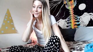Leeleigh1 HD Porn Video [Myfreecams] - naughty, feet, long legs, beautiful eyes, ass