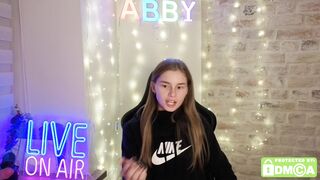 roxxxie_reid HD Porn Video [Chaturbate] - fit, feet, 18, smalltitties