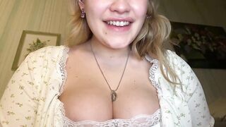 elixiirr HD Porn Video [Chaturbate] - new, shy, 18, blonde, bigboobs